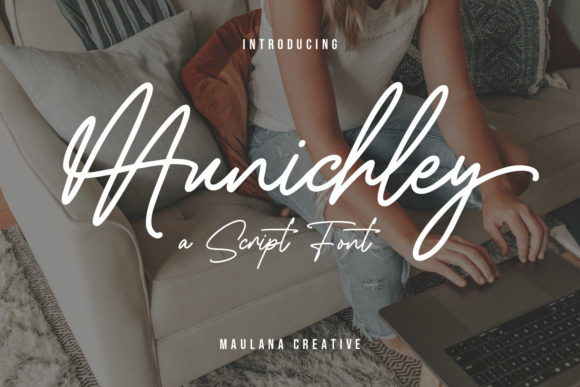 Enhance Your Brand with Munichly Script Font